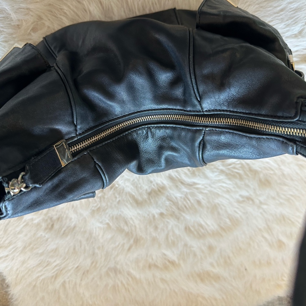 Michael Kors Beverly Black Shoulder Bag with Gold Accents Damaged - Picture 7 of 16